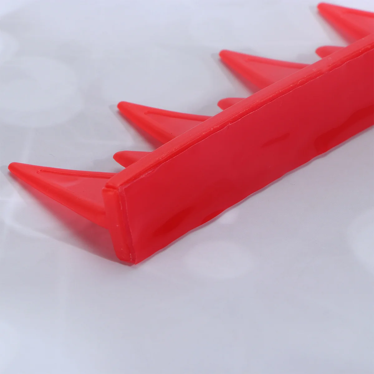 

Креативная персонализированная ретро нашивка для мотоцикла, красная острая голова, роговая полоса, наклейка, украшение для модифицированных шлемов