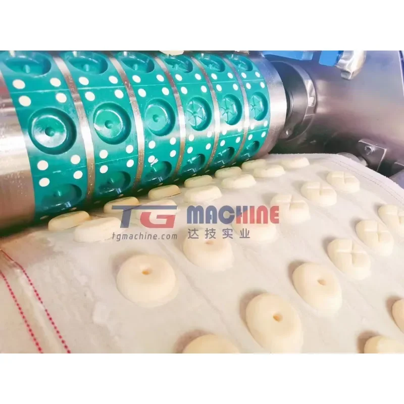 Factory Price Biscuit Making Machine Biscuit Making Production Line Small Cookie Maker Manufacturer
