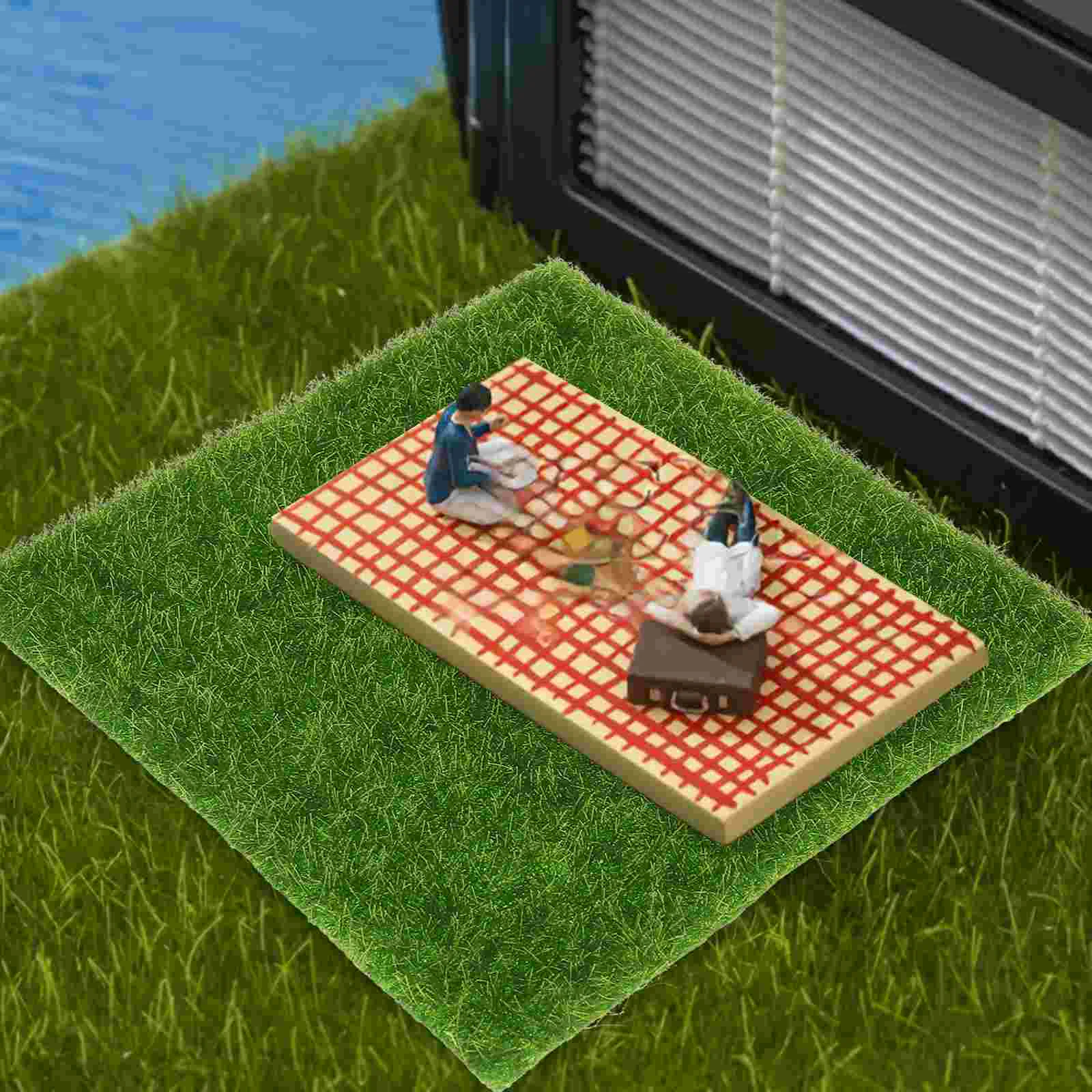 15x15cm Artificial Grass Mat Decorative Turf Simulation Bottle Portable Non Deformable Fake Grass Mats