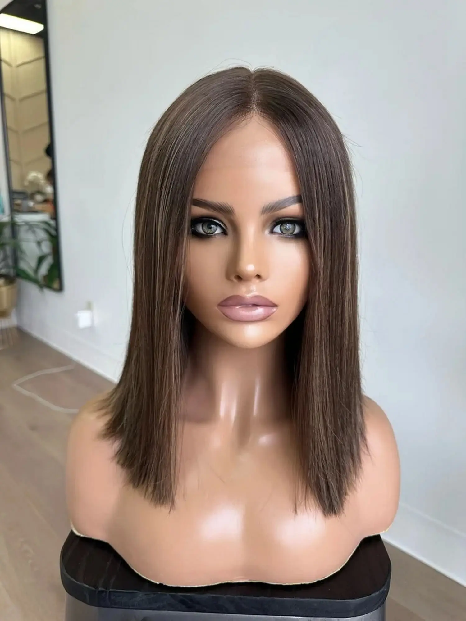 Women's Wig Short Straight Bob Ombre Brown and Blonde Synthetic Lace Front Wig High Quality Wig Human Hair Blend Synthetic Hair