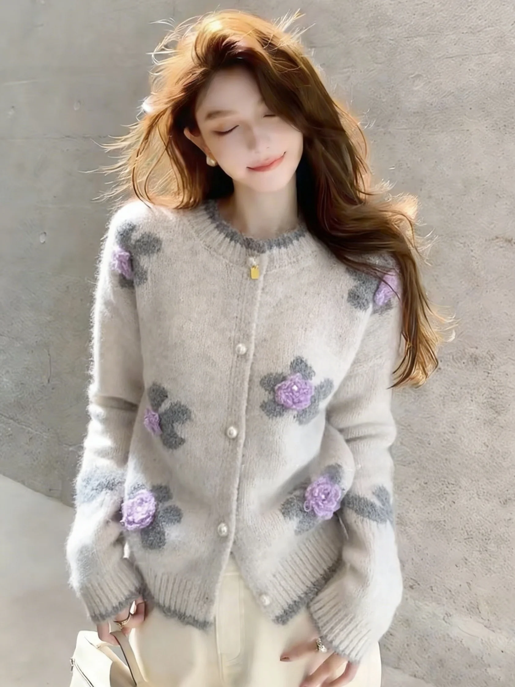 

Вязаный кардиган с жемчужными пуговицами Little Fraance: элегантная и уютная верхняя одежда для весны, осени и зимы