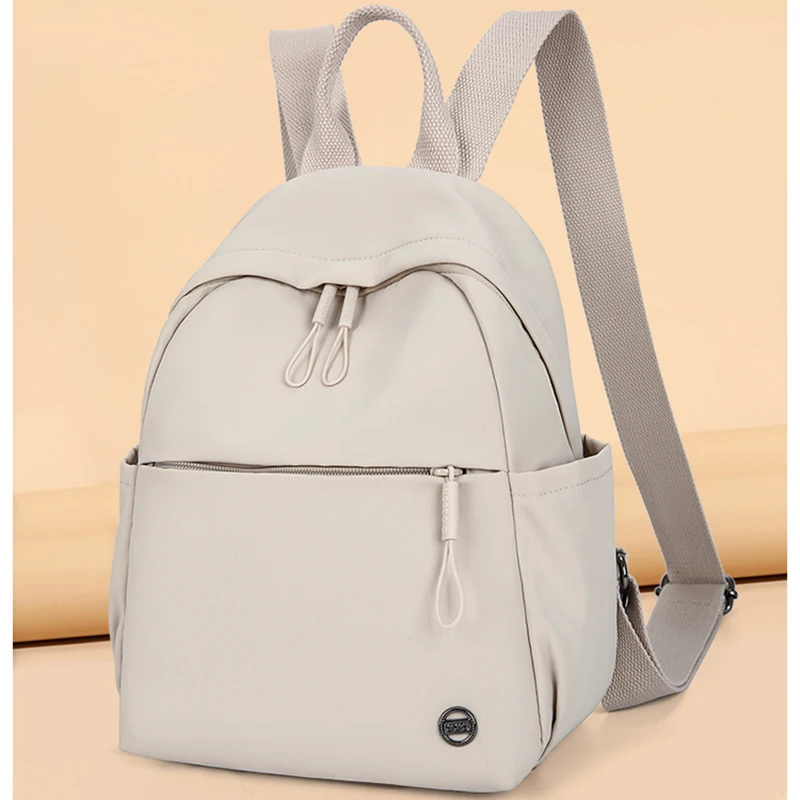 Zaino in nylon impermeabile di tendenza Moda donna Tinta unita Semplicità Zaino Borse a tracolla da viaggio per il tempo libero da donna per adolescenti