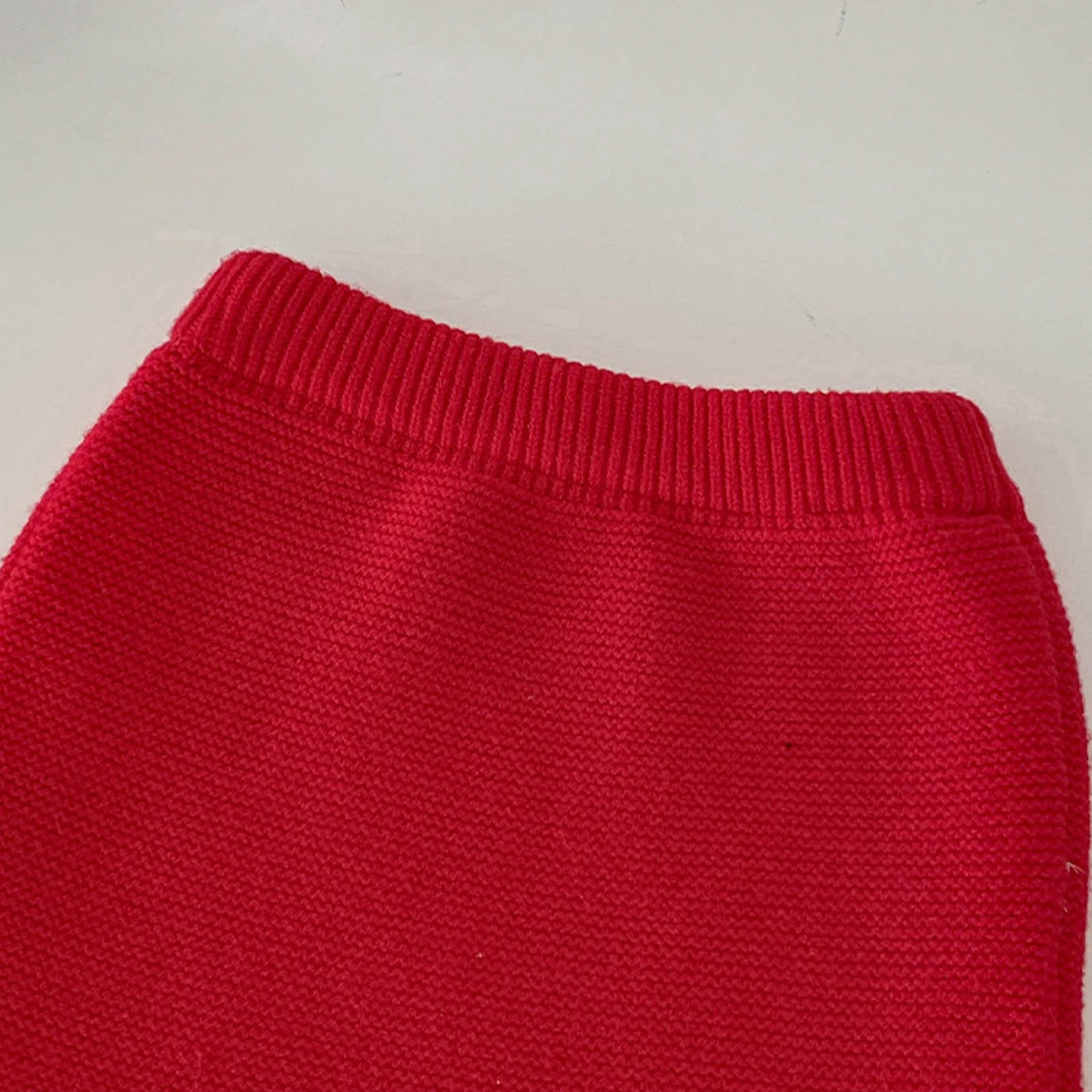 幼児女の赤ちゃん春秋ニット服イチゴ刺繍カーディガンコートとショートパンツクリスマス誕生日パーティー衣装