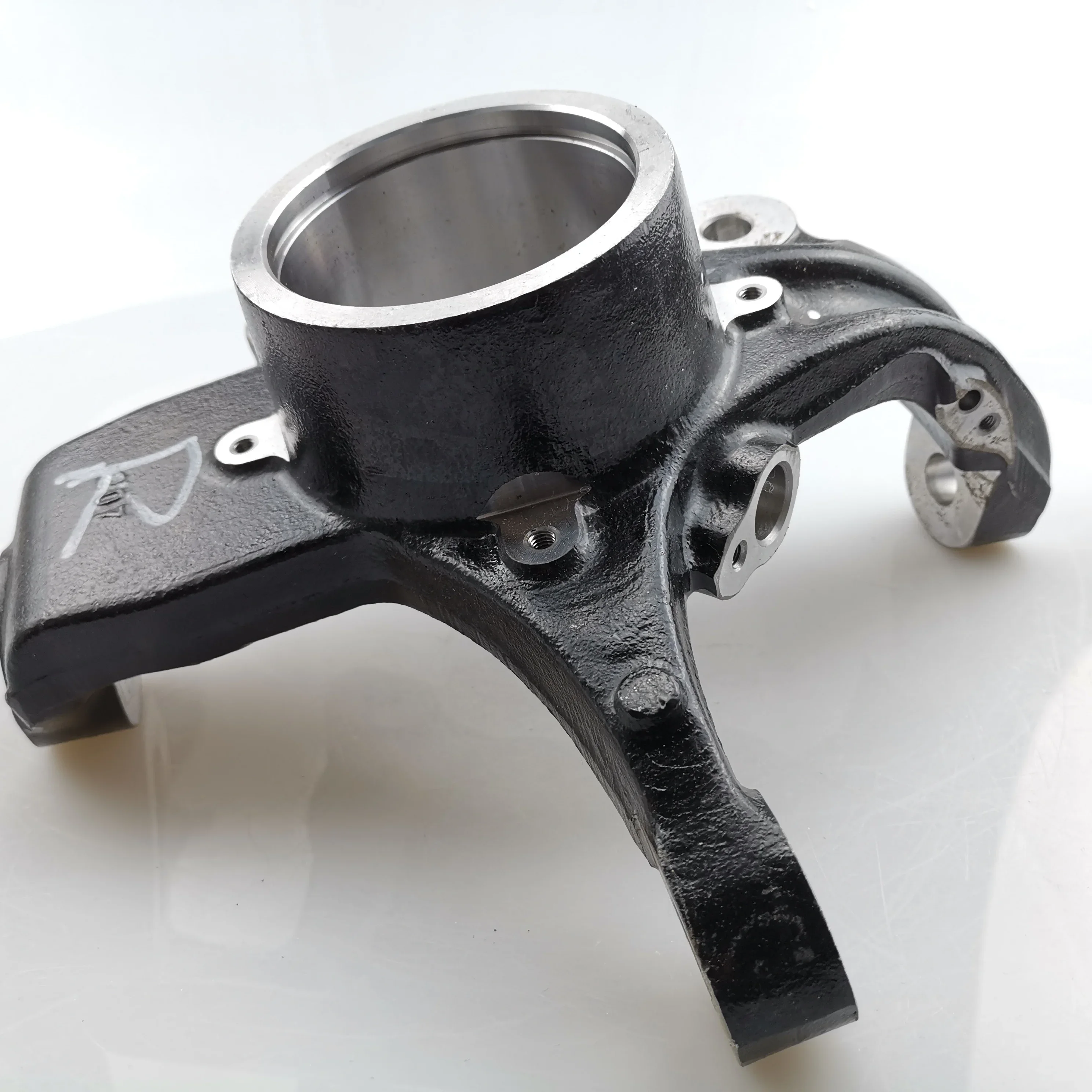 

SAIC MAXUS T60 Front Steering Joint C00047917 C00047918