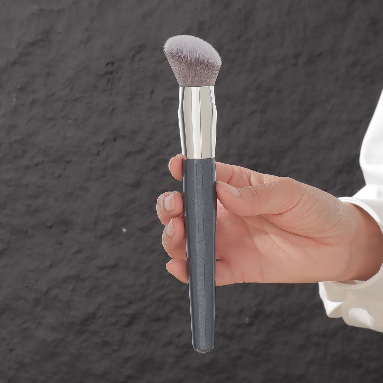 Contoured Foundation Brush Concealer Makeup Brush for Liquid and Cream Foundation ConcealerBlending