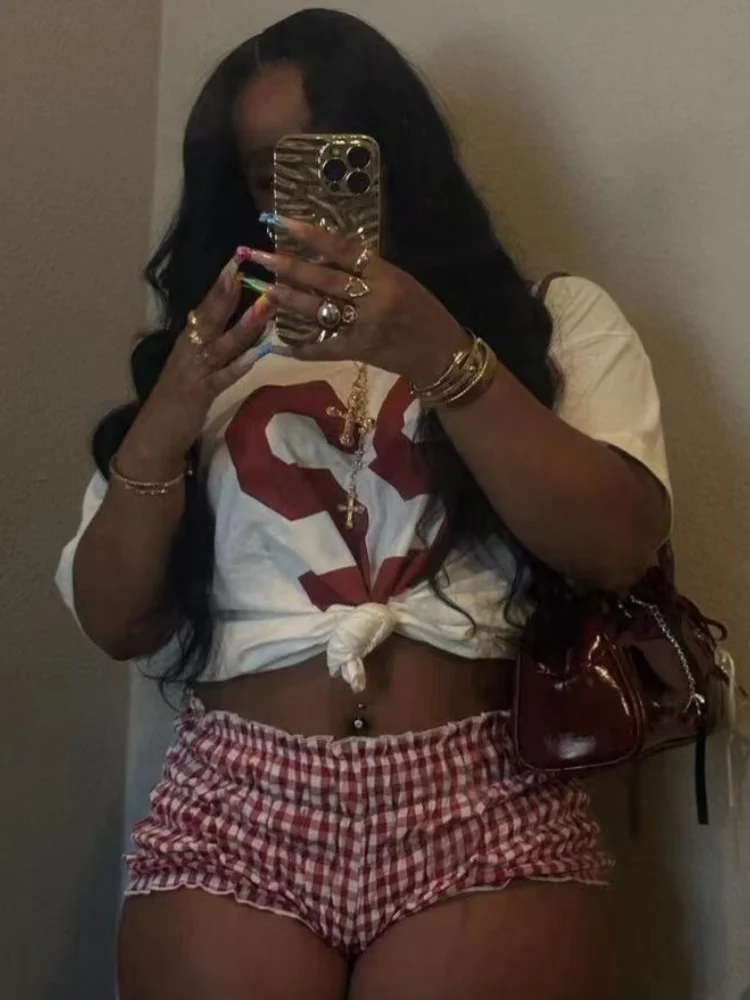 شورت مطبوع Joskaa منقوش بكشكشة للنساء ، بنطلون ساخن بخصر منخفض ، ملابس الشارع Y2K ، حفلة عيد ميلاد ونادي ، اتجاه الصيف