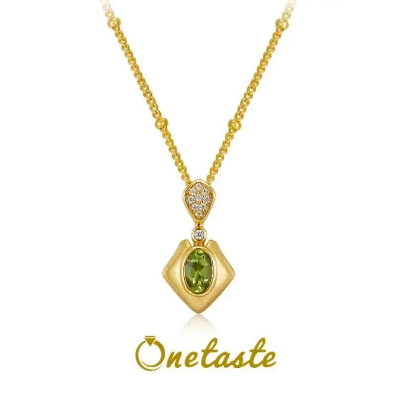 

Green Peridot 925 Silver Gold Plated Brushed Square Pendant Necklace For Women Geometric Fashion Station Chain Chokers Necklaces