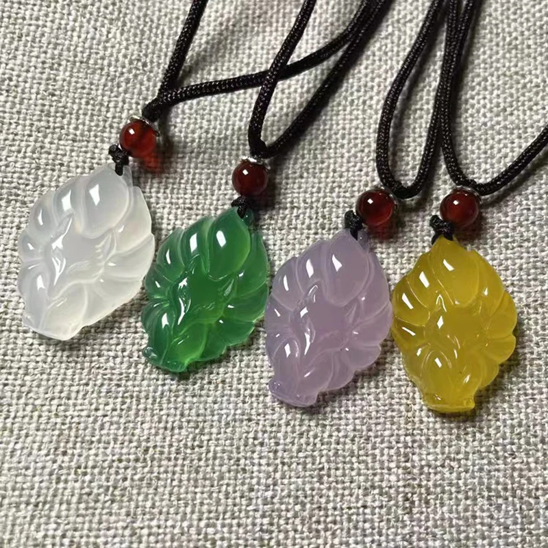 Medium Long Imitation Jasper Hetian Jade Nine Tailed Fox Pendant Pendant Good Luck Necklace Fox Queen Necklace