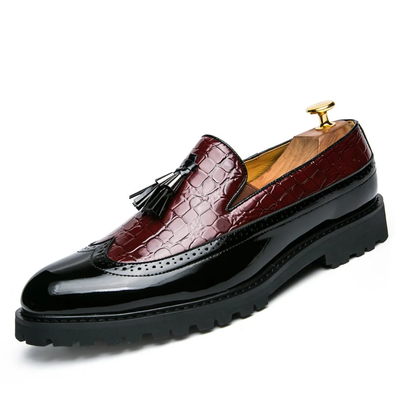 

Tassel Men Shoes Youth British Leisure Breathable Patent Leather Bright Korean Thick Bottom Pointed Brogue Lace-up Mixed Colors