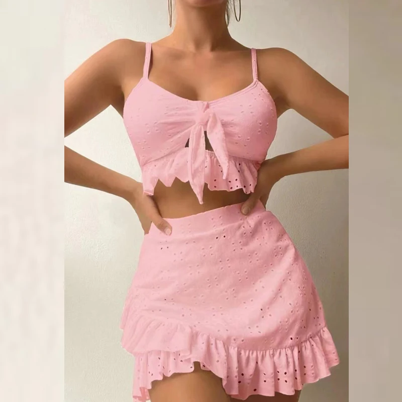Dames été à lacets trois pièces maillot de bain Sexy couverture en dentelle string Micro avec volants jupes ensemble femmes 2025 couleur unie Bikini ensemble
