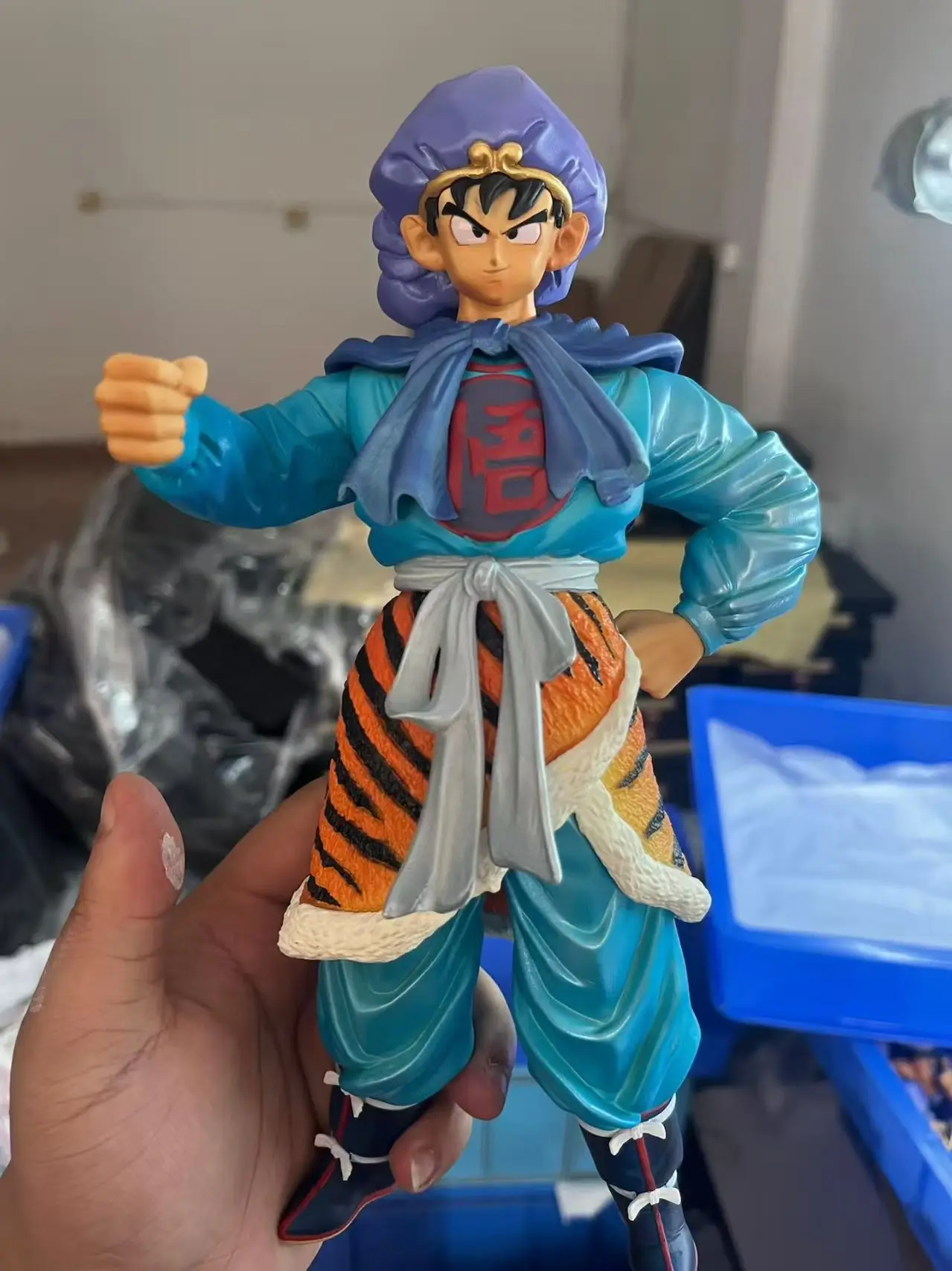 

Dragon Ball 33cm Tiger Stripe Anime Figure Goku MSP Scale Two-tone With Base Single Character Can Stand Statue Model Toy
