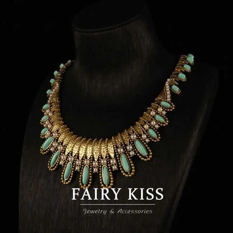 Vintage Zircon Jewelry Set for Women 2026 European And American High-End Light Luxury Earrings And Necklace Combo