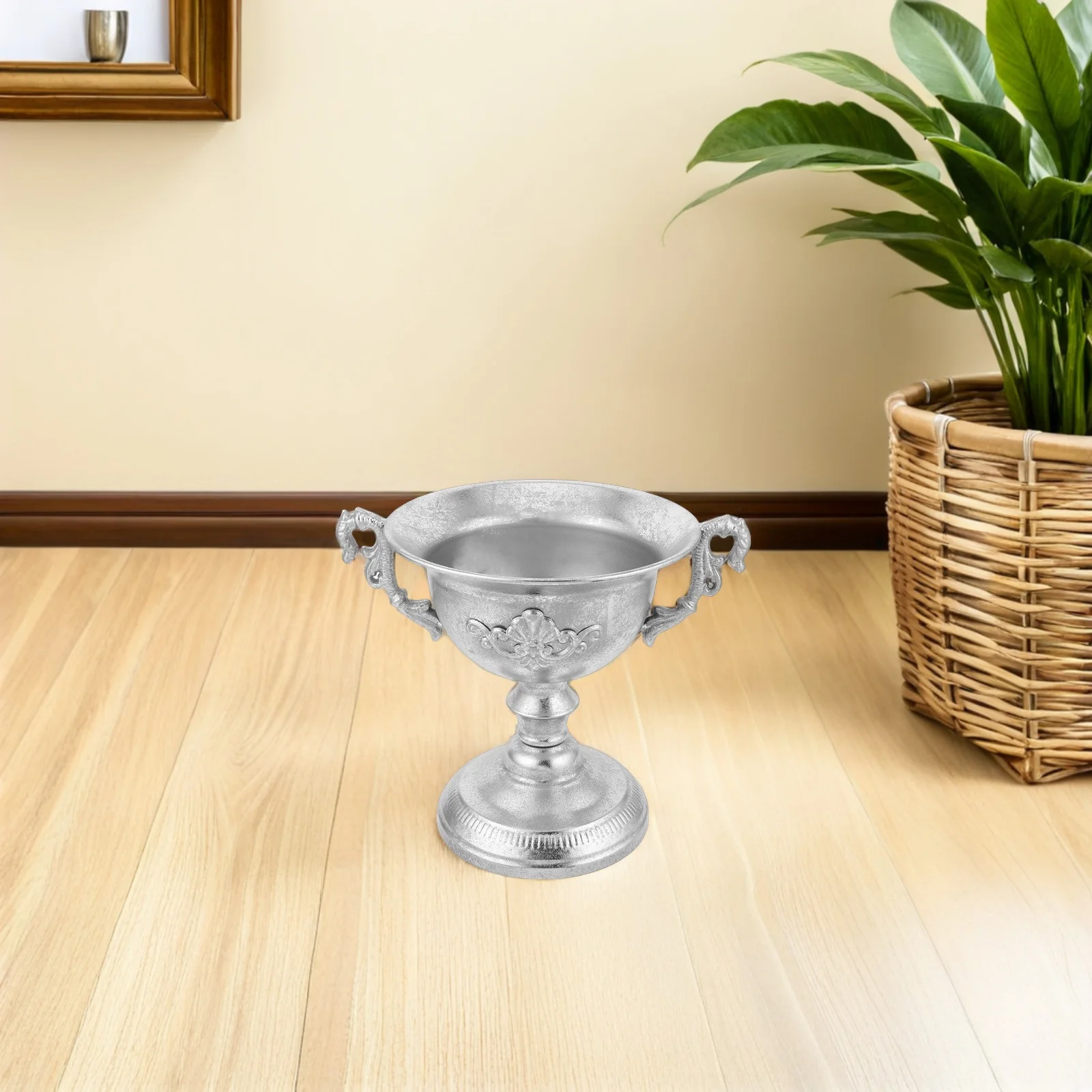 

Silver Retro Metal Vase 10.22X9.04X6.09 Iron Distressed Finish European Style Tabletop Centerpiece For Wedding Home Decor