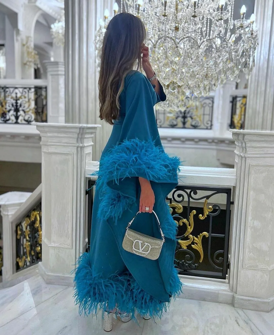 Vestidos de Noche azules de lujo para mujer, traje Formal con plumas personalizadas, para ocasiones formales, para baile de graduación árabe saudí,