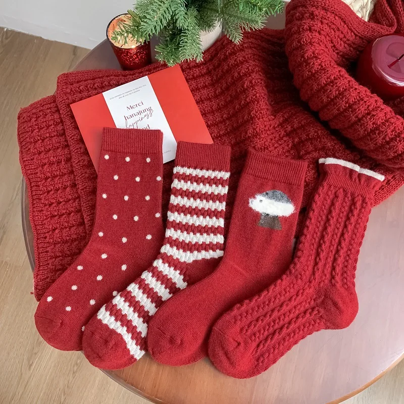 

4 Pairs Red Winter Simple Mid-Calf Socks Set New Year Gift Christmas Sweet Cheap Warm Socks Girl Fancy Women Socks Hosiery 2025