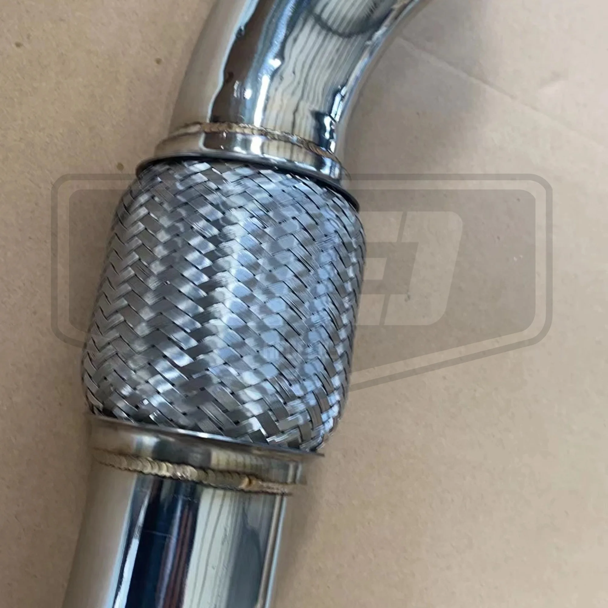 304 Stainless Steel Polished Racing Exhaust Downpipe High Quality Welding for VW Golf 8R MK8 R 2.0T view 3
