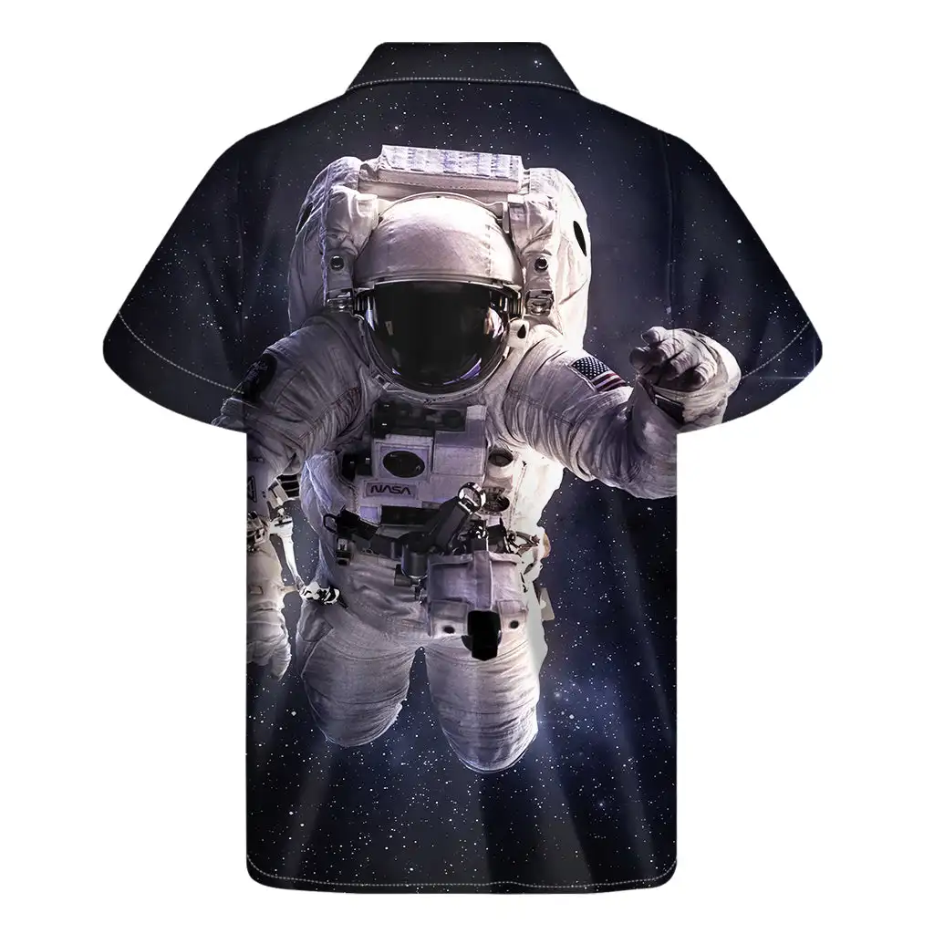 Camisa de manga corta con estampado de astronauta para hombre, cárdigan Hawaiano a la moda, Top informal de talla grande, nuevo estilo, 2024