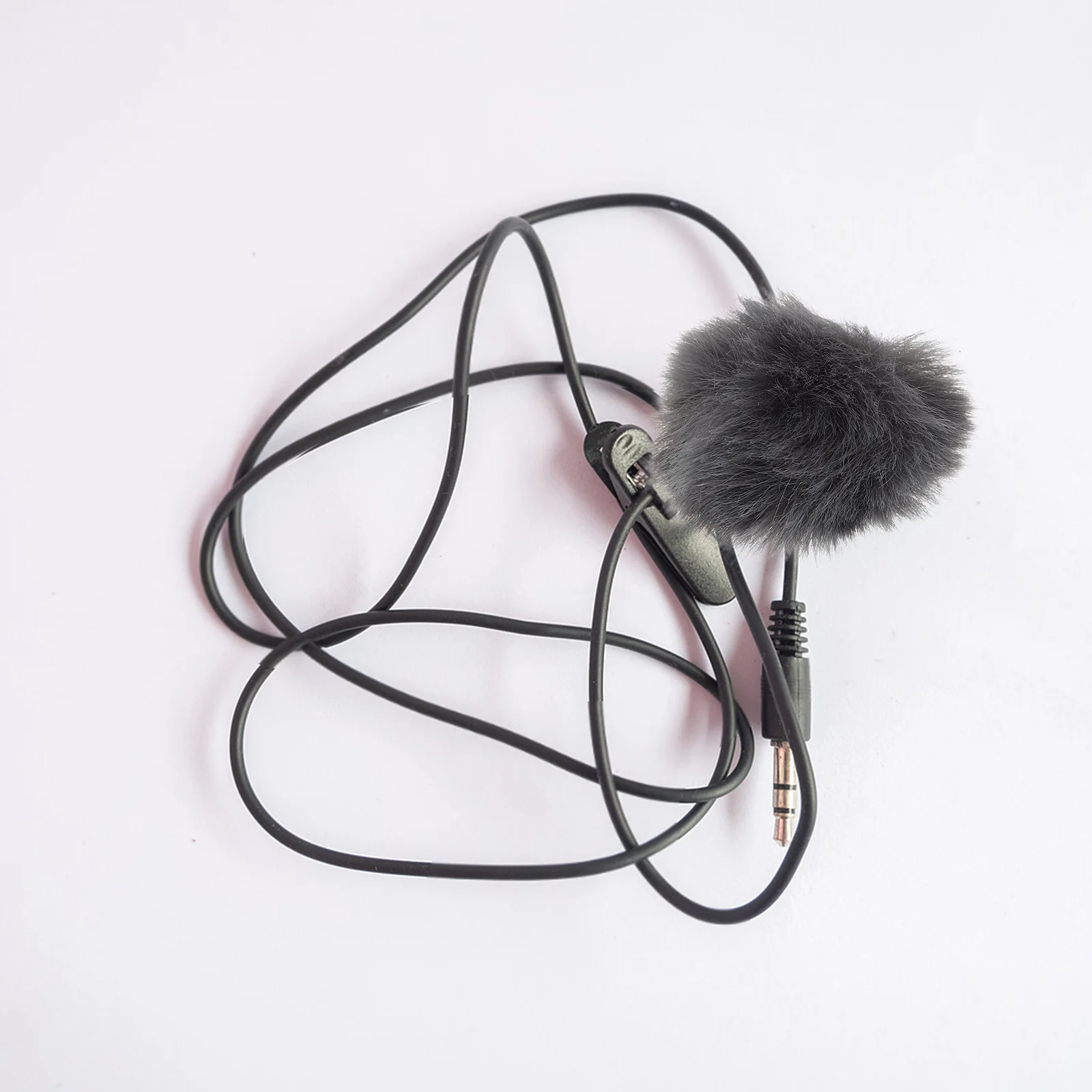 

4Pcs Lapel Microphone Windproof Cover Lavalier Mic Noise Reduction Windscreen Outdoor Interview Streaming Microphone Protector