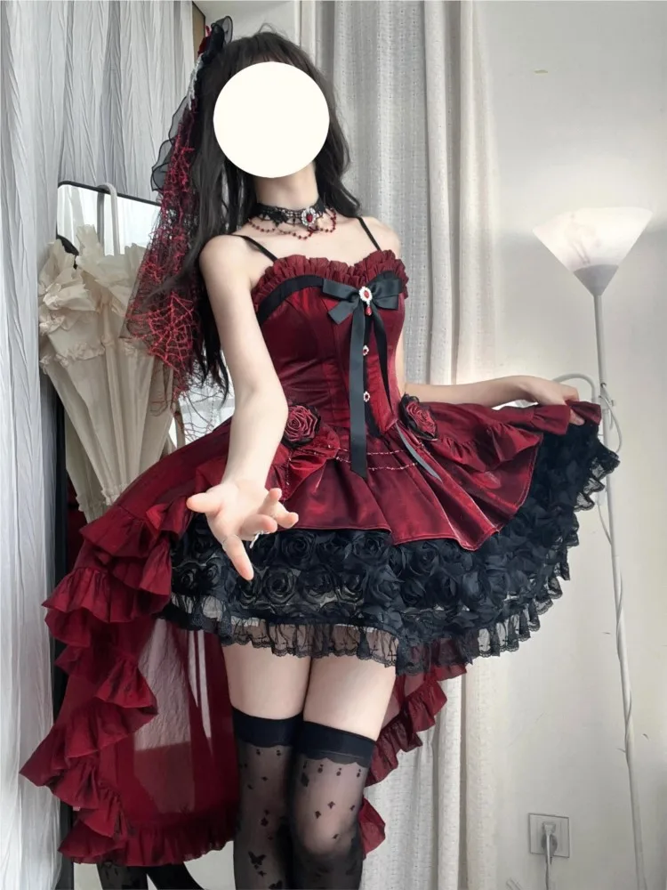 Gothic wine red short front and long back dark rose lace wedding dress with a trailing tail