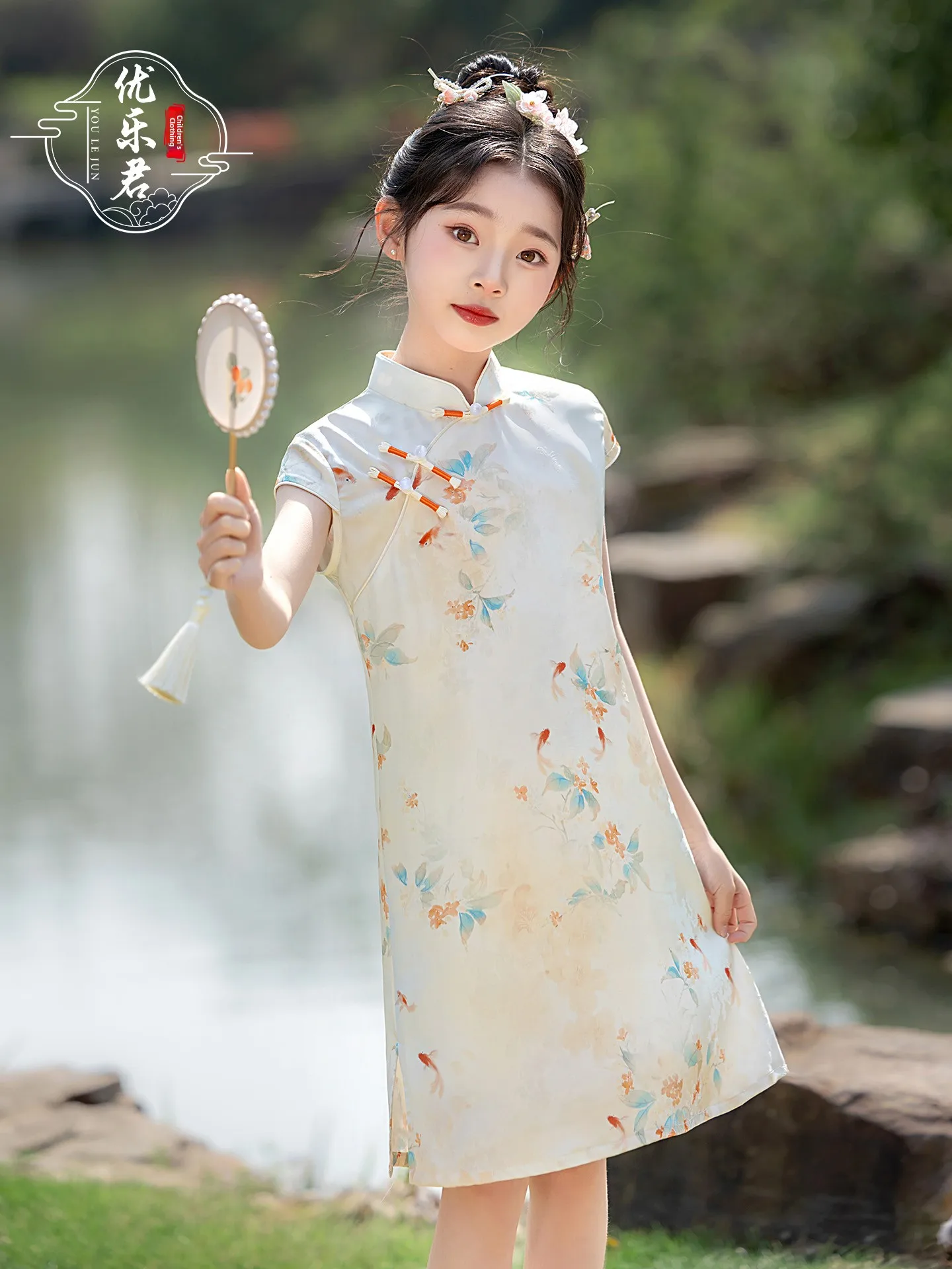 新しい中国風の女の子のチャイナドレス夏の国民風小さな女の子改良された子供唐スーツパフォーマンス服