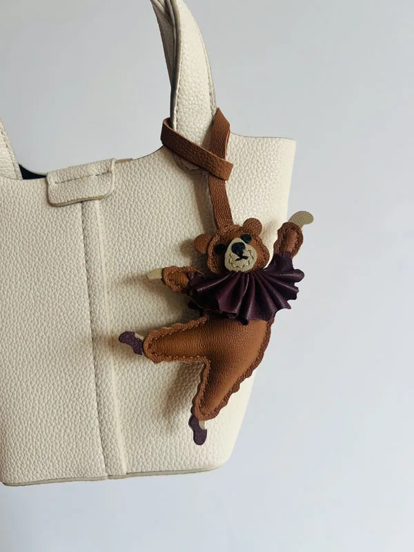 

Leather Dancing Bear Keychain Pendant Mobile Phone Pendant Bag Dancing Bear Keychain Goatskin
