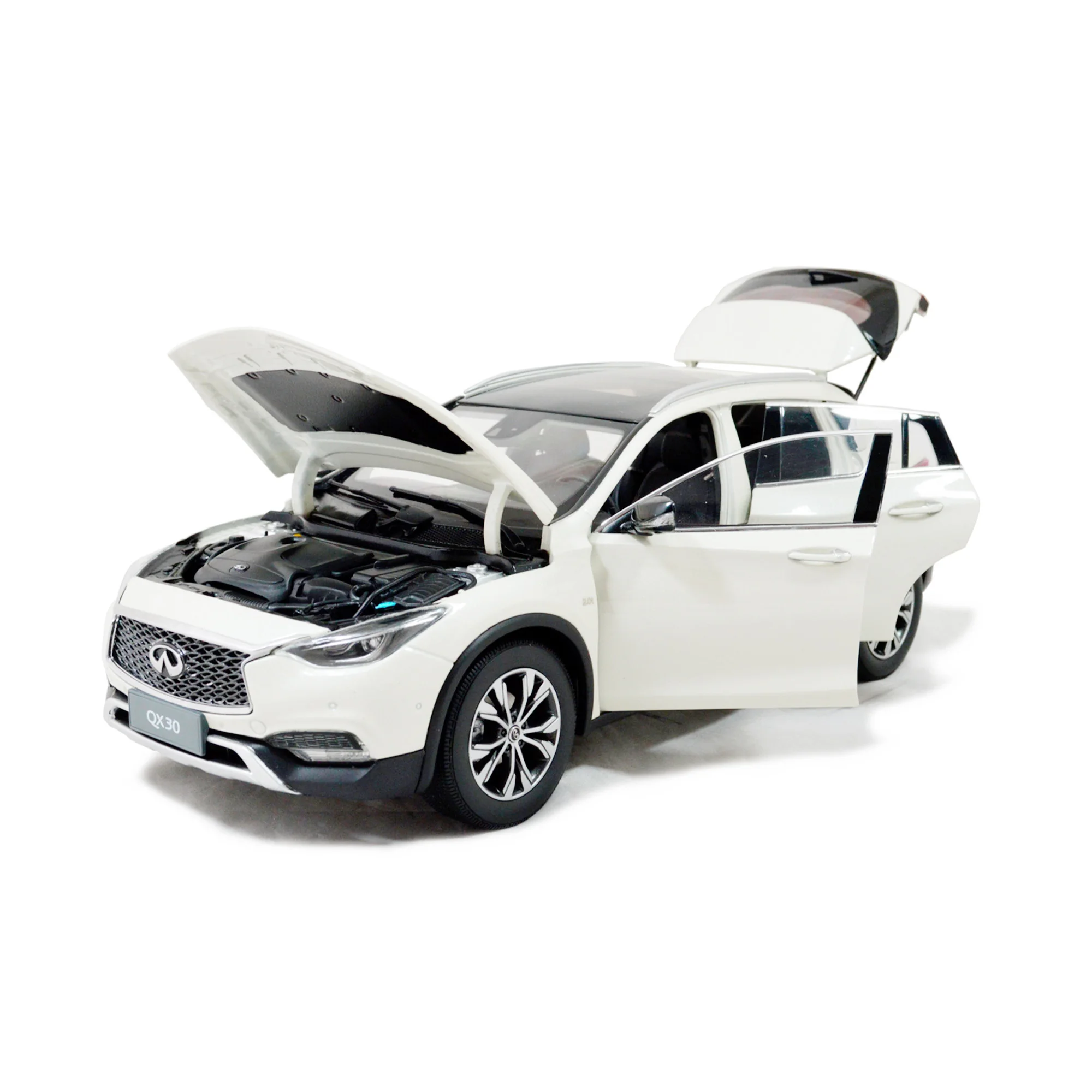 Paudi 1:64 Skala Infiniti QX30 2017 Model Samochodu Odlewany Wysokiej Jakości Detale Kolekcjonerski Samochodzik Zabawka Prezent dla Dorosłych Dzieci Oryginalne Pudełko