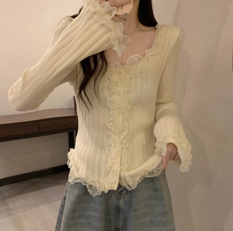 Coréen doux dentelle épissage volants à manches longues haut tricoté femmes automne hiver 2025 nouveau grande taille mince Lolita bas pull