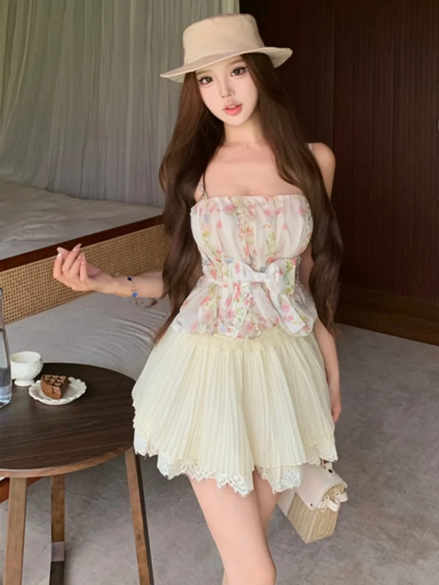 

Summer 2026 Floral Print Halter Top And Skirt Set Women's Fashion Chic Sleeveless Zipper Closure T-Shirt Style Top Two-Piece Set