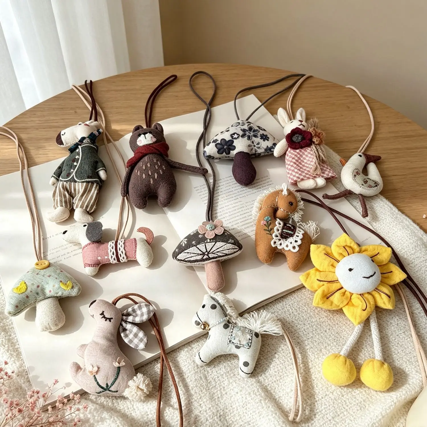 Stuffed Plush Brown Bear Long Necklace Pendant for Baby Girls Sweet Adorable Charming Wearable Daily Outfit Accessory