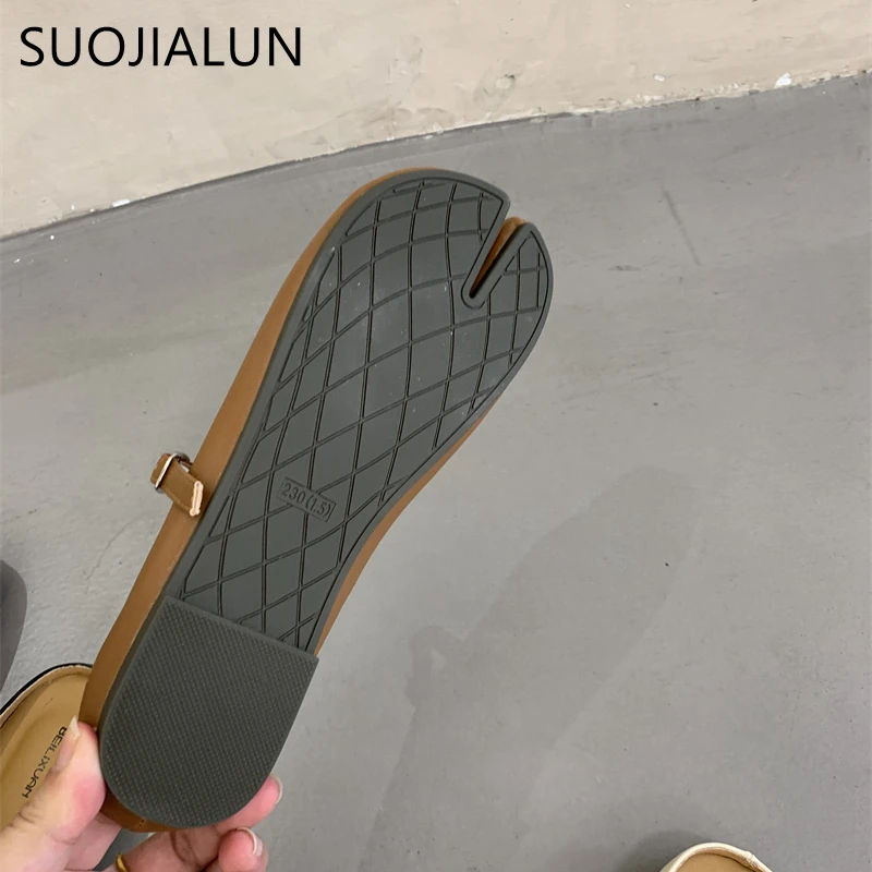 SUOJIALUN 2023 Autumn Women Slipper Fashion Split Toe Flat Heel Casual Slip On Mules Shoes Soft Shallow Ladies Outdoor Sandal Sl