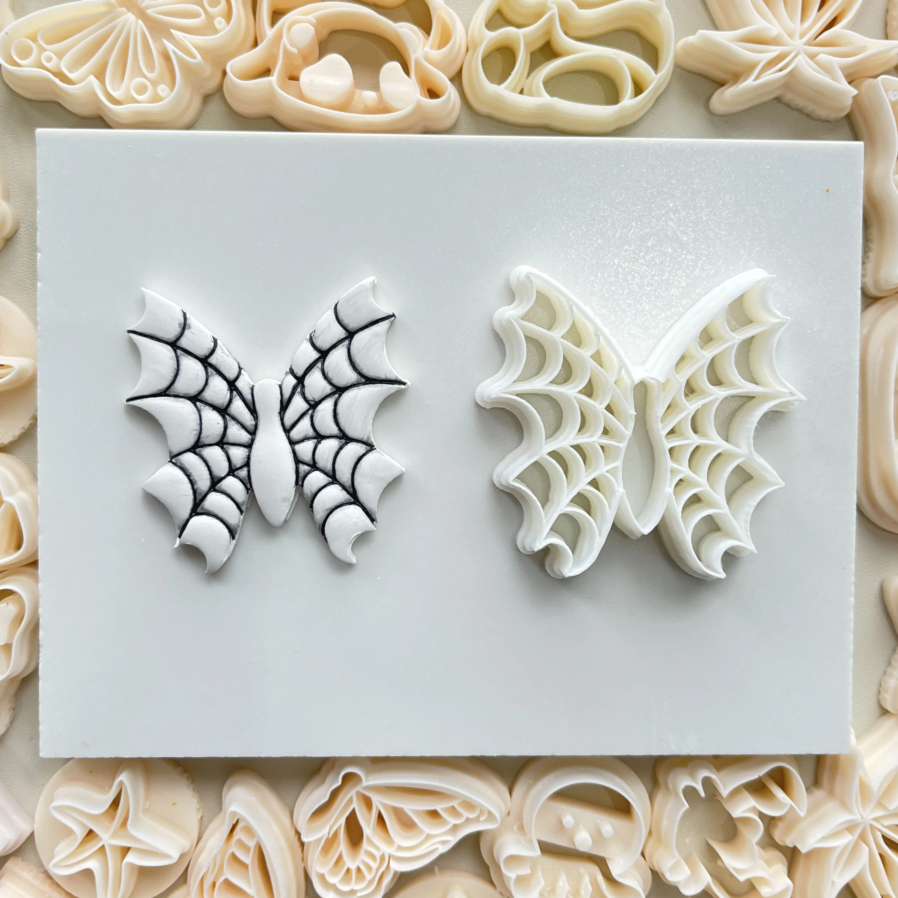 Halloween Series Bat/Monster/Spider/Grimace Scary Vibe Clay Cutting Molds Polymer Clay Molds For DIY Earrings Jewelry Decoration