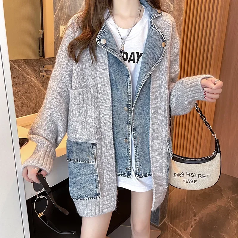 

Knitted and Patchwork Denim Elements Outerwear for Women's Loose Fitting Retro Casual 2023 New Top Fashion Patchwork