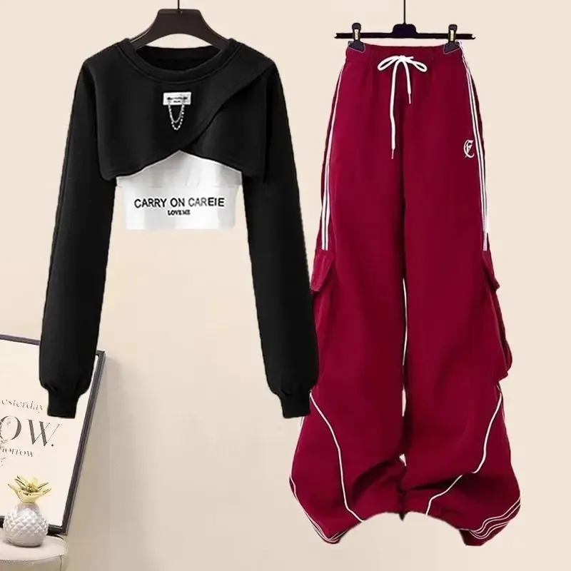 ชุดเซ็ตแฟชั่นใหม่สำหรับเด็กผู้หญิง ฤดูใบไม้ผลิ ฤดูใบไม้ร่วง 2026 สไตล์เกาหลี เสื้อถักไหมพรมสุดหรู+เสื้อกั๊ก+กางเกงคาร์โก้ลำลอง ชุด 3 ชิ้น