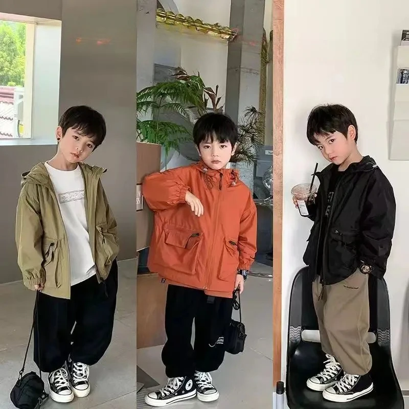 

Детская весенне-осенняя верхняя одежда для мальчиков, новинка 2023, детская верхняя одежда, модная и стильная детская ветровка с капюшоном для мальчиков