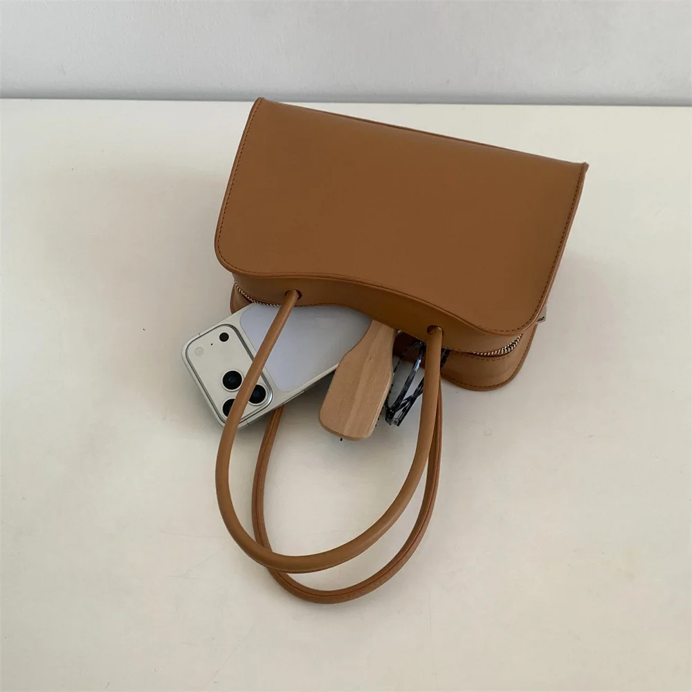 Early Spring Delicate Handbags for Women Korean Style Simple High Grade Pu Zipper Armpit Bag Daily Working Commute Shoulder Bags