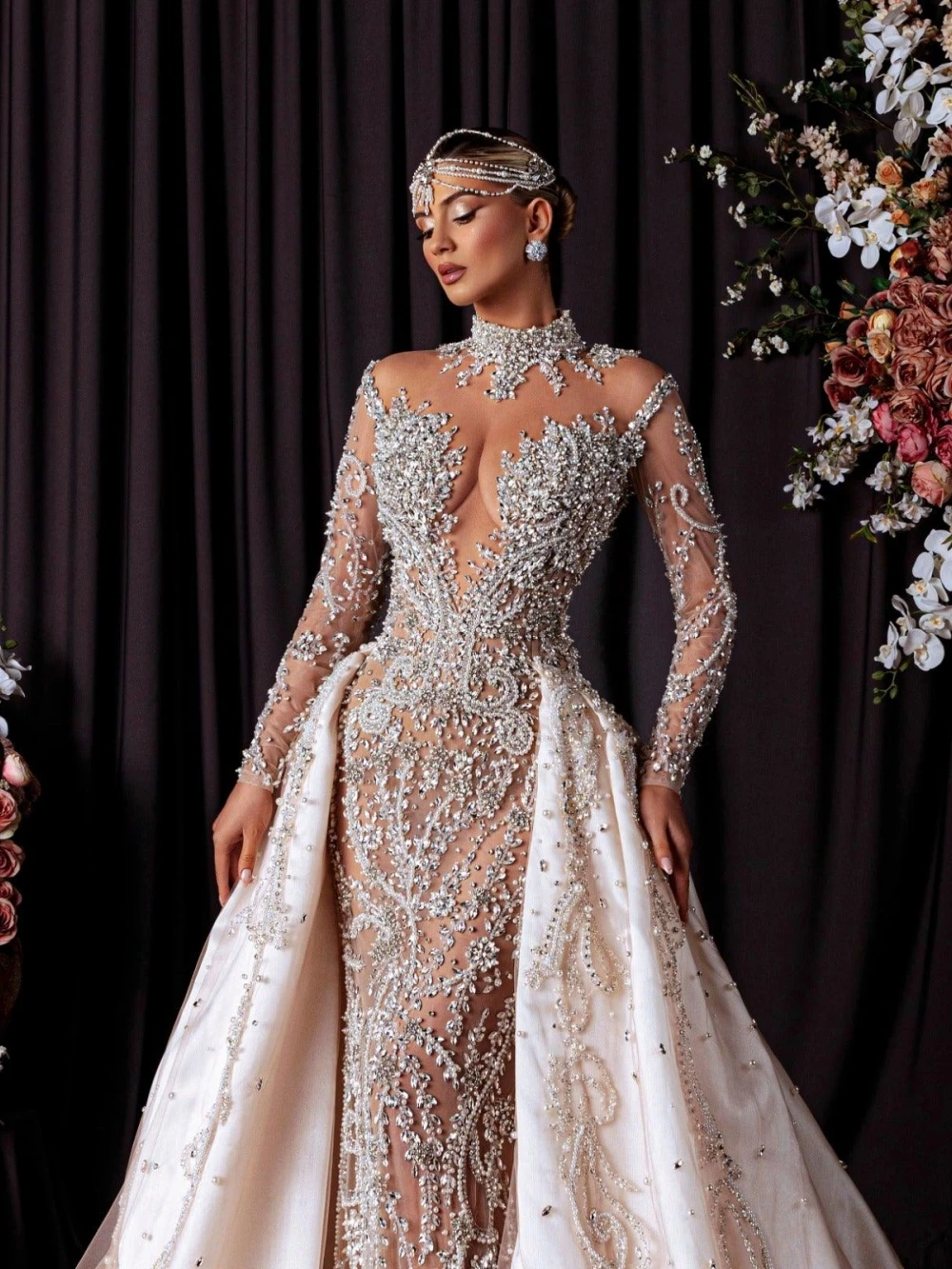 

Detachable Train Luxurious Crystal Wedding Dress Sparkling Pearls Illusion Bridal Gown Customized Dreamy Dresses For Bride