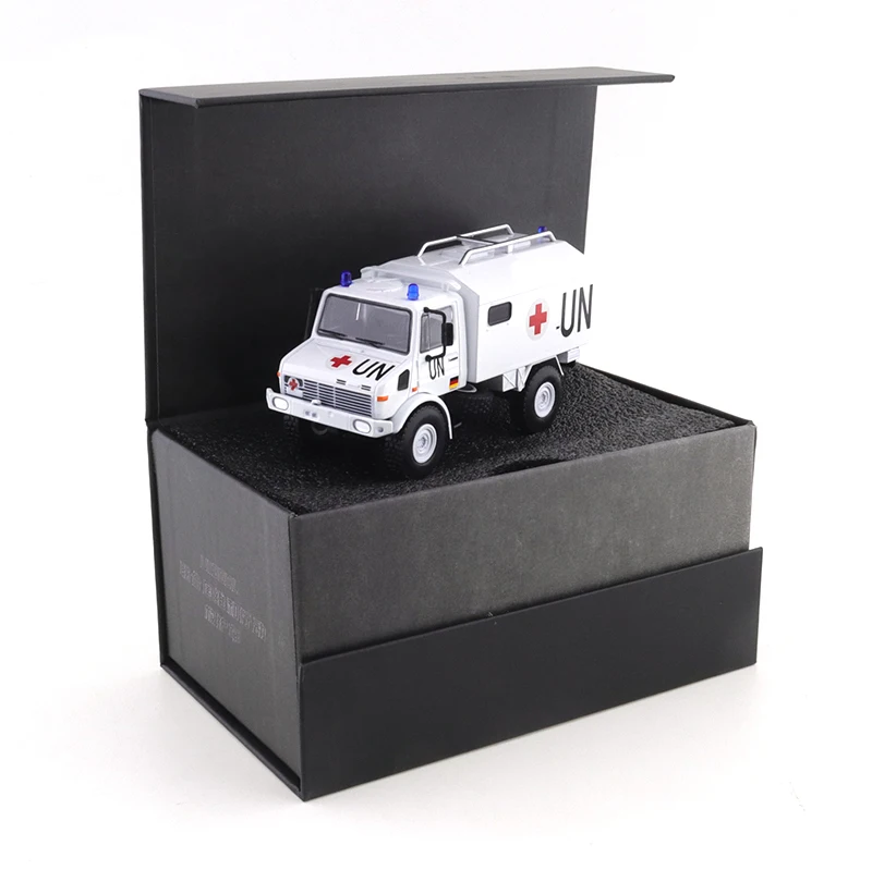 MASSDI 1/64 Unimok U1300L Off-road RV Truck Special Rescue Truck Car Alloy Motor Vehicle Diecast Metal Model Kids Toys for Boys