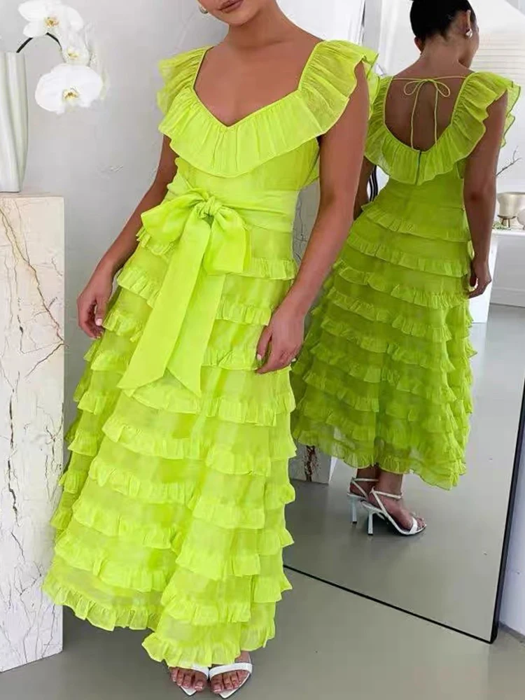 Fashionable solid color summer women's new V-neck lace-up backless dress with a high waist and a-shaped cake skirt with flounces