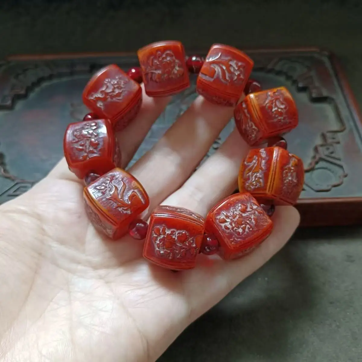 Vintage Carved Square Red Bead Bracelet Ethnic Retro Elastic Cube Beaded Bangle Men Women Jewelry