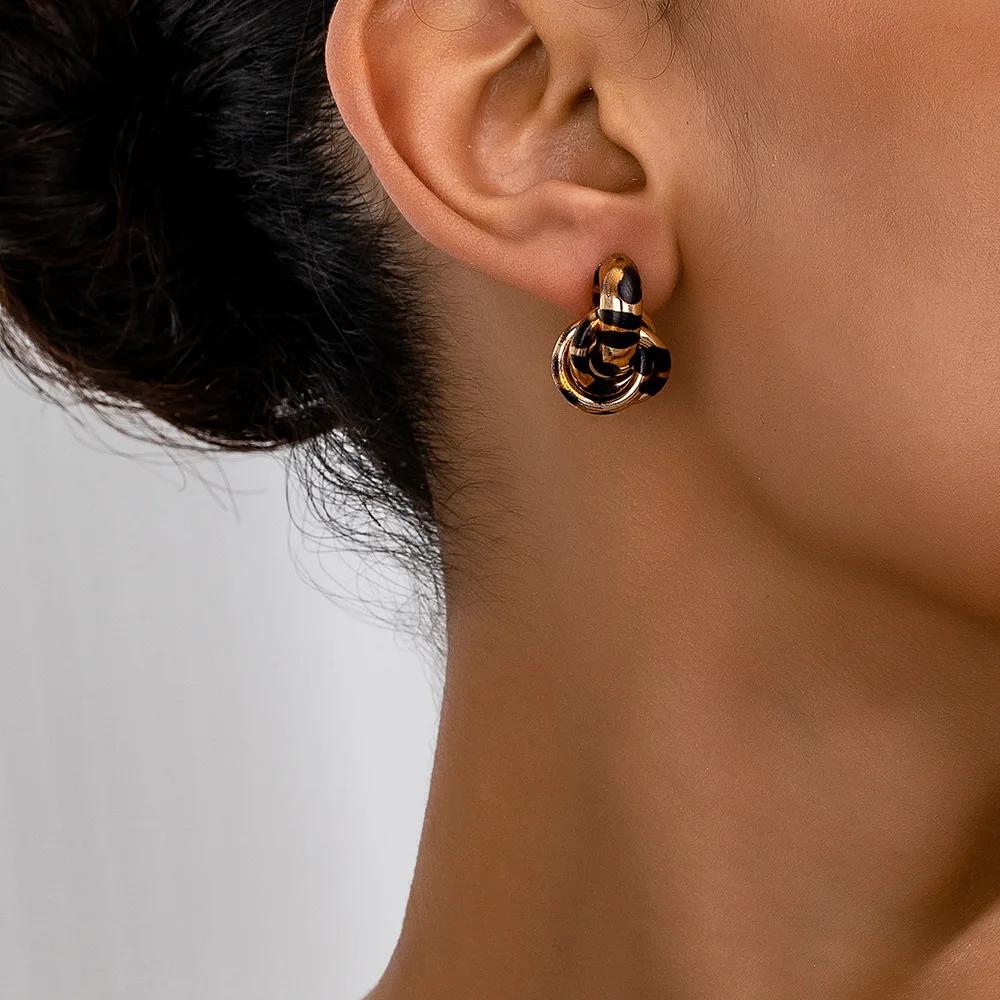 Винтажные сексуальные серьги-гвоздики с леопардовым принтом и геометрическим узором, спиральные серьги-гвоздики для женщин, аксессуары, праздничный подарок для вечеринки, модные ювелирные изделия с гиперболой