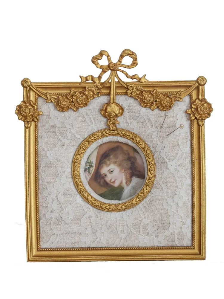 

Resin bow engraved photo frame medieval photo frame image frame decorative ornament