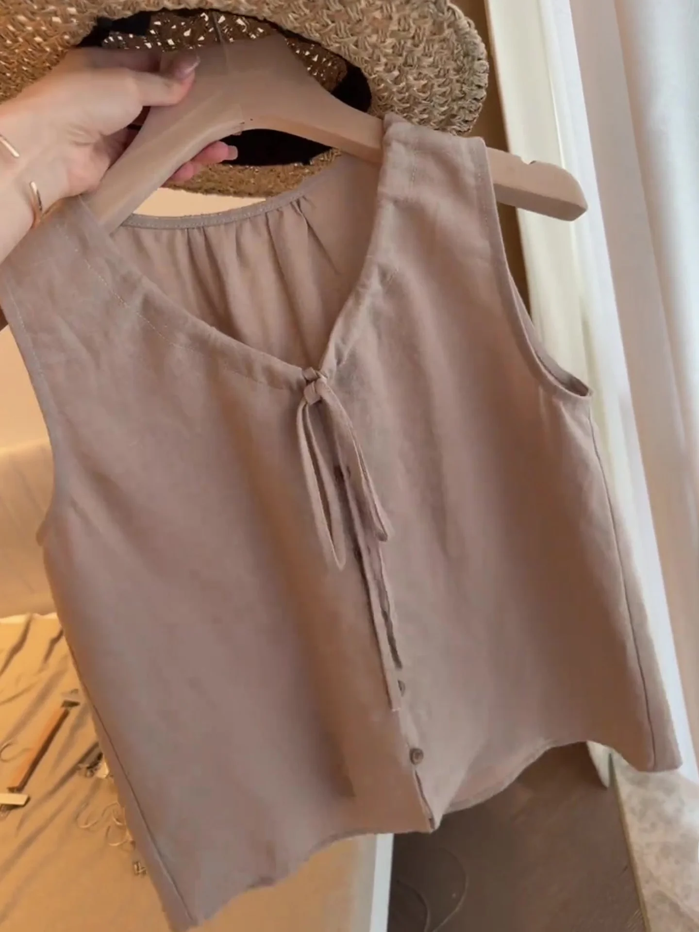 เสื้อไหมทรงตรงสไตล์ลำลอง ดีไซน์ทันสมัย ใส่สบาย เหมาะสำหรับฤดูร้อน สไตล์เรโทร เหมาะสำหรับใส่ไปทำงาน