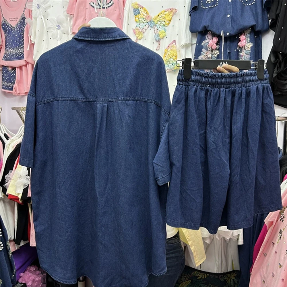 Conjunto de dos piezas de camisa de mezclilla suelta con flores bordadas con diamantes pesados + pantalones cortos de mezclilla-GZTZ071