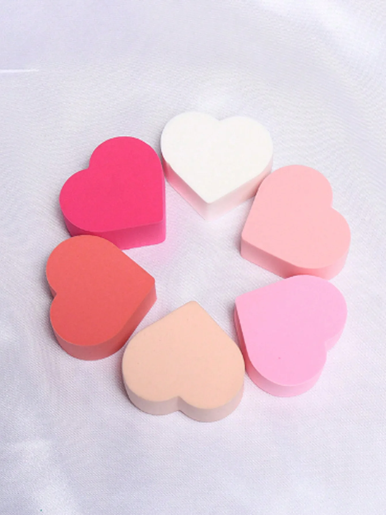 メイクアップスポンジパフ、ハート型、水滴型、様々な形状、乾湿両用