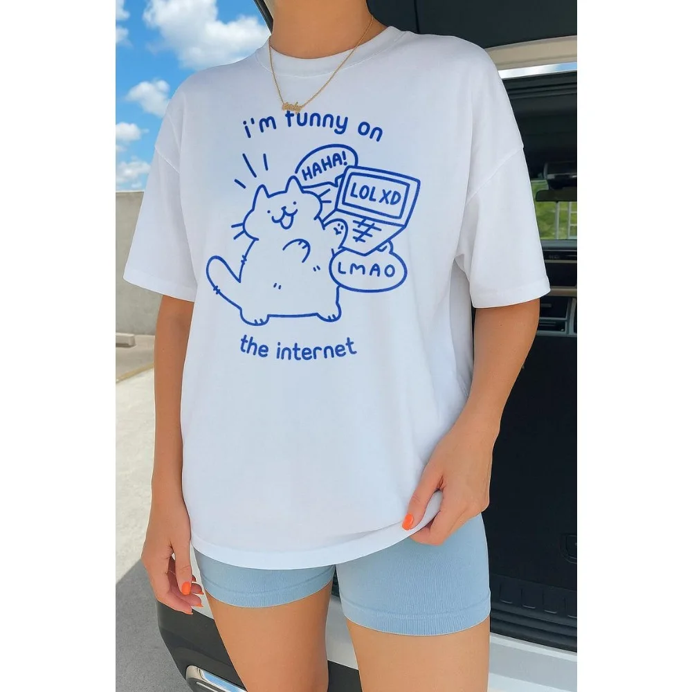 

Comedian Cat T-Shirt Funny Cat Vintage Graphic Tee Harajuku Silly Meme Shirt Cats Lover Gift Short Sleeve Men Women Cotton Tops