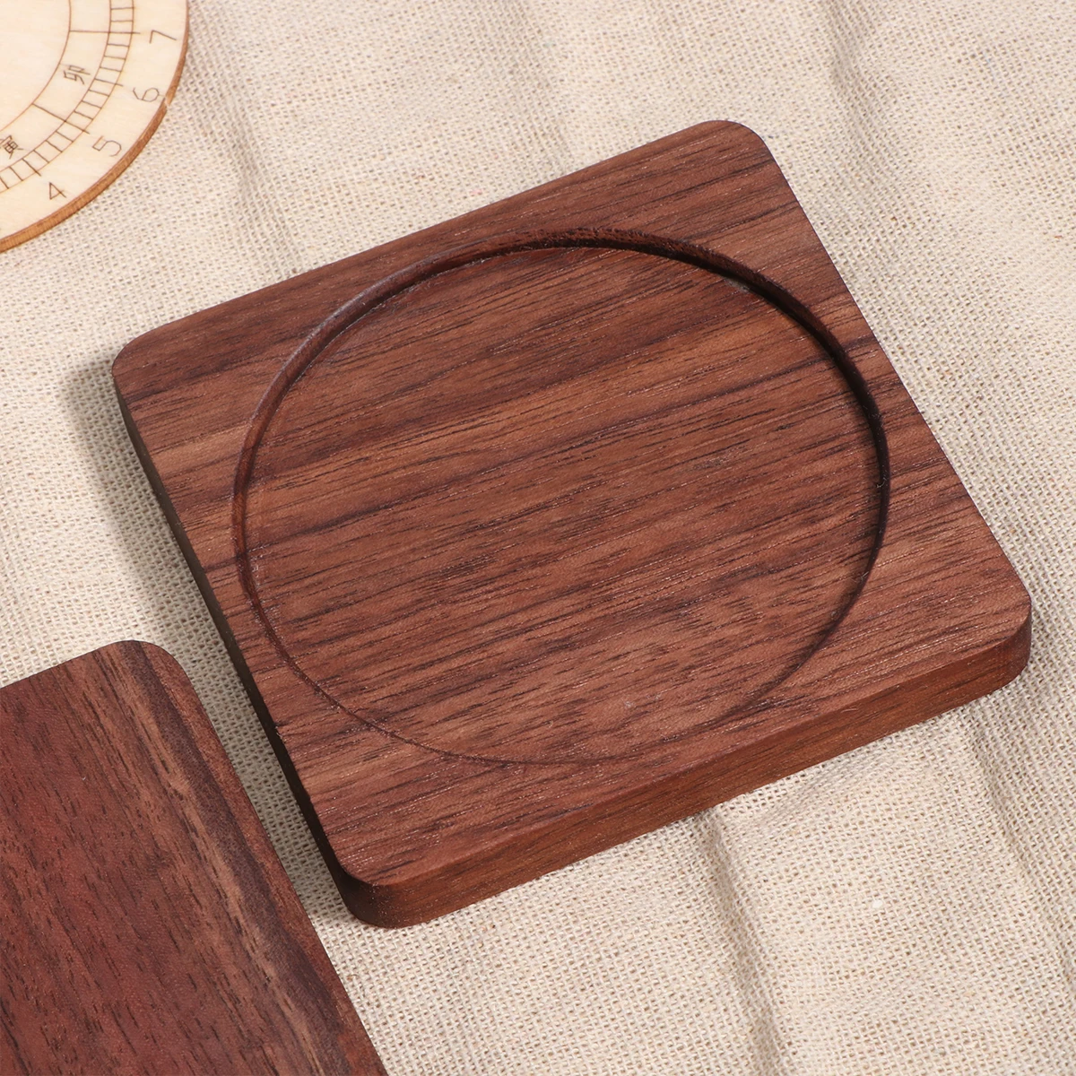 

2 Pcs Round Wooden Coasters Dinner Mats Tabletop Bamboo for Drinks Insulation Pad