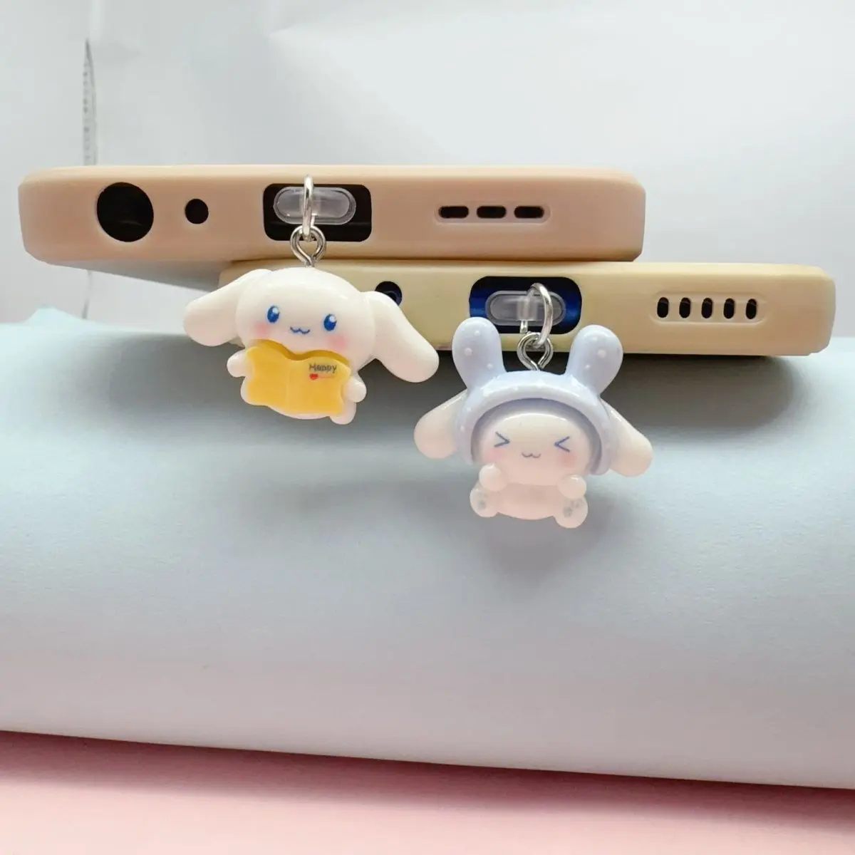 Tapón antipolvo Kawaii Sanrio Cinnamoroll, dibujos animados de Anime, lindo estudiante de belleza, adecuado para IPhone y tipo C, accesorios colgantes, regalos para niñas