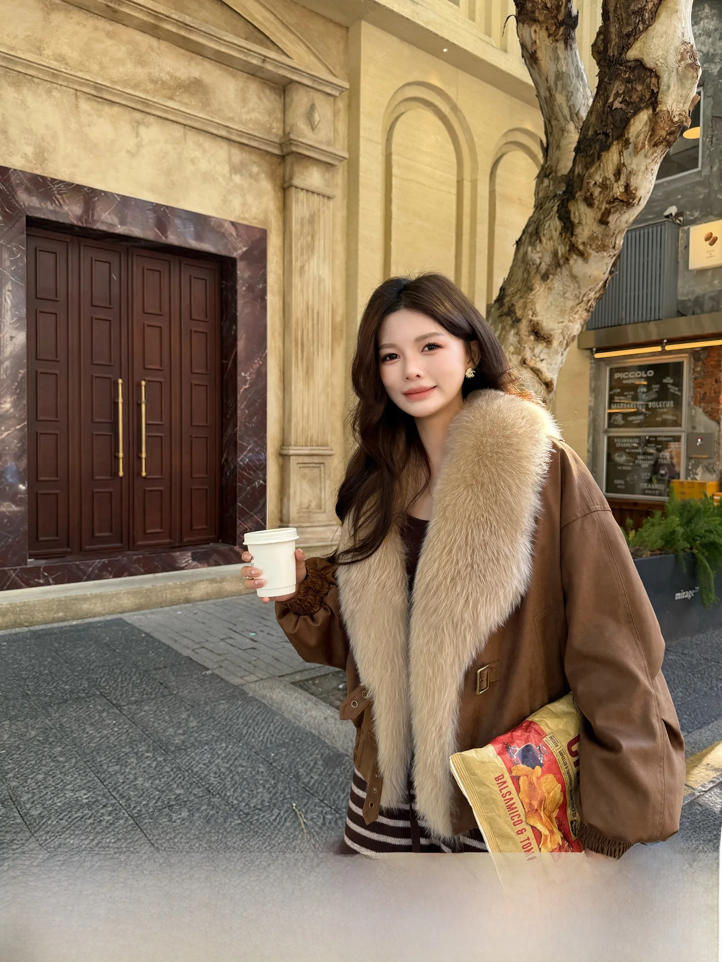 

Классическая женская пуховая парка с меховым воротником, теплая, в байкерском стиле, со съемными элементами, корейский дизайн, для повседневной носки, модная новинка зимы 2025