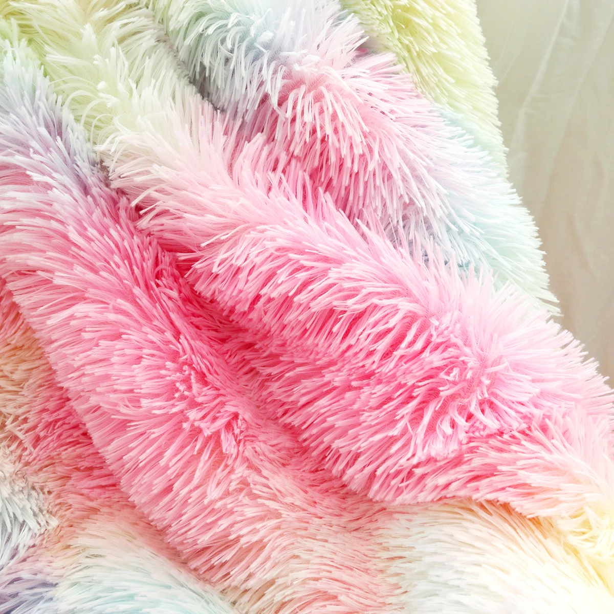 Coperta Shaggy arcobaleno coperta in peluche in pelliccia sintetica per bambini e adulti coperta Super morbida per divano letto