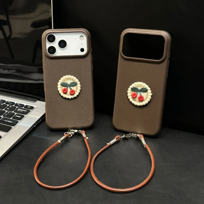 

Dark brown embroidered cherry+Leather cords are suitable for17airTrendy and Creative Phone Case Designs11Highly stylish phone ca